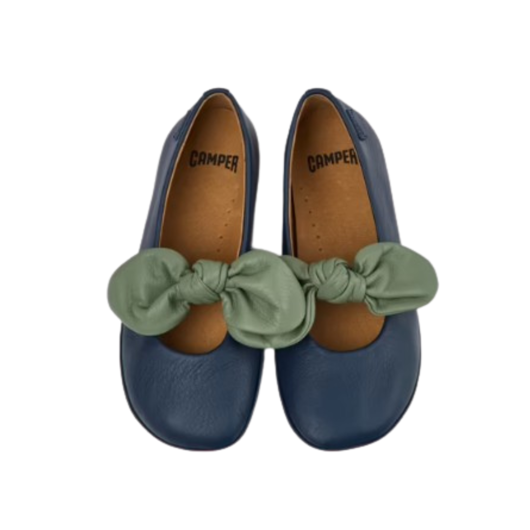 Chausse toi - Camper - Right